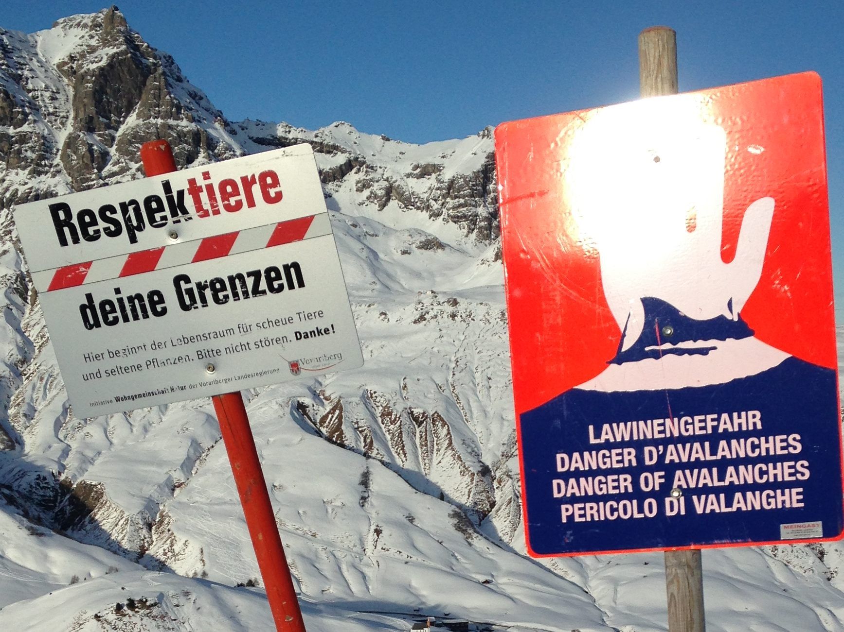 Die aktuelle Lawinengefahr ist im ganzen Land extrem hoch.