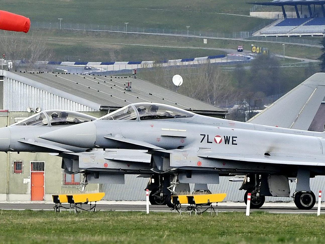 Eurofighter-Ausschuss will prominente Auskunftspersonen befragen.