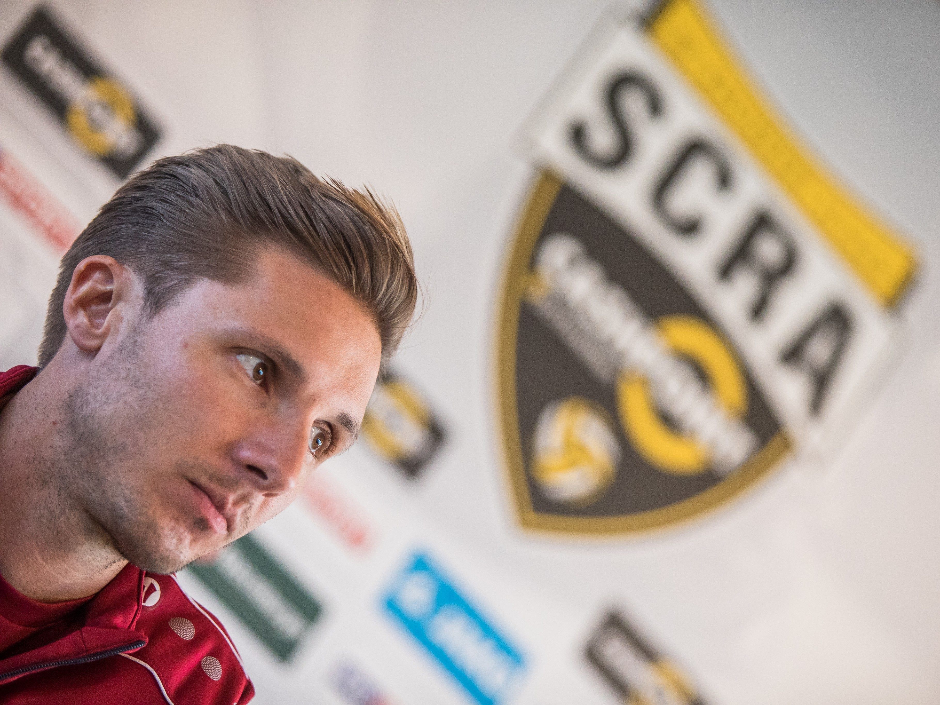 Kapitän Philipp Netzer verlängert seinen Vetrag beim SCR Altach.