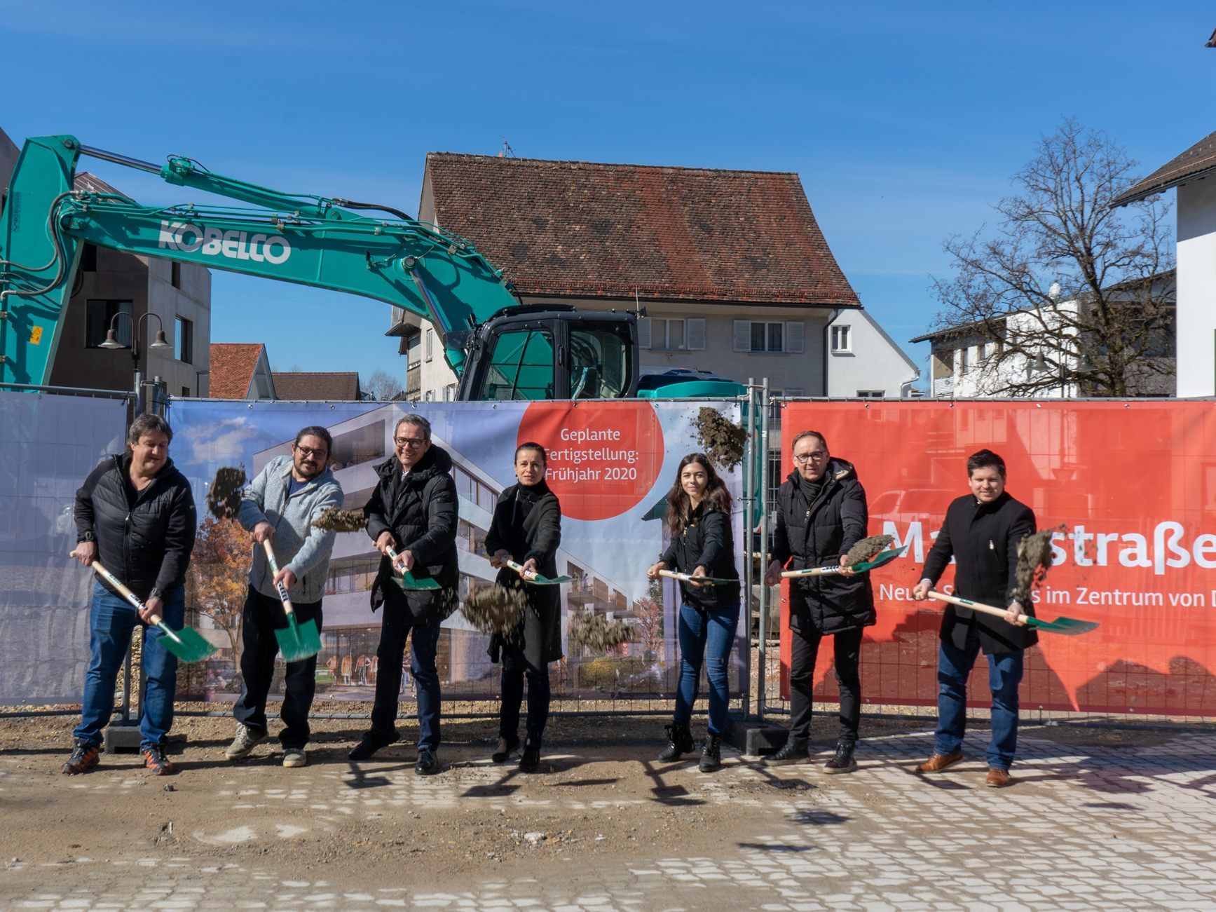 Karl Meixner, Serdal Stern (Gobber Bau), DI Bernhard Ölz (PRISMA Holding AG), DI Susanne Gaudl, Tamara De Sousa (Dietrich Untertrifaller Architekten), Stefan Nachbaur, Samuel Kegele (PRISMA Zentrum für Standort- und Regionalentwicklung GmbH).