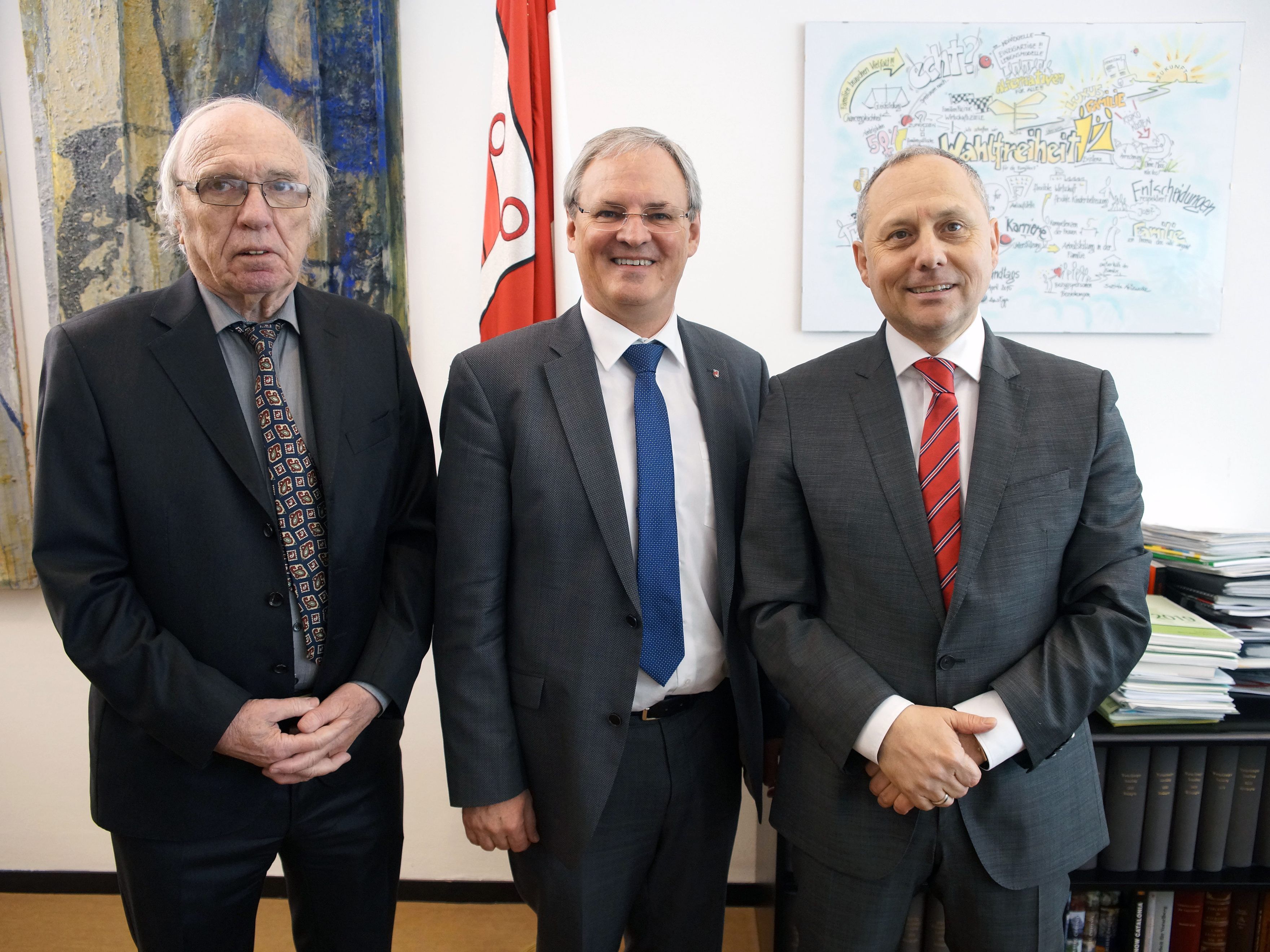 Honorarkonsul Vincenz Nemes, Landtagspräsident Harald Sonderegger und Botschafter Andor Nagy.