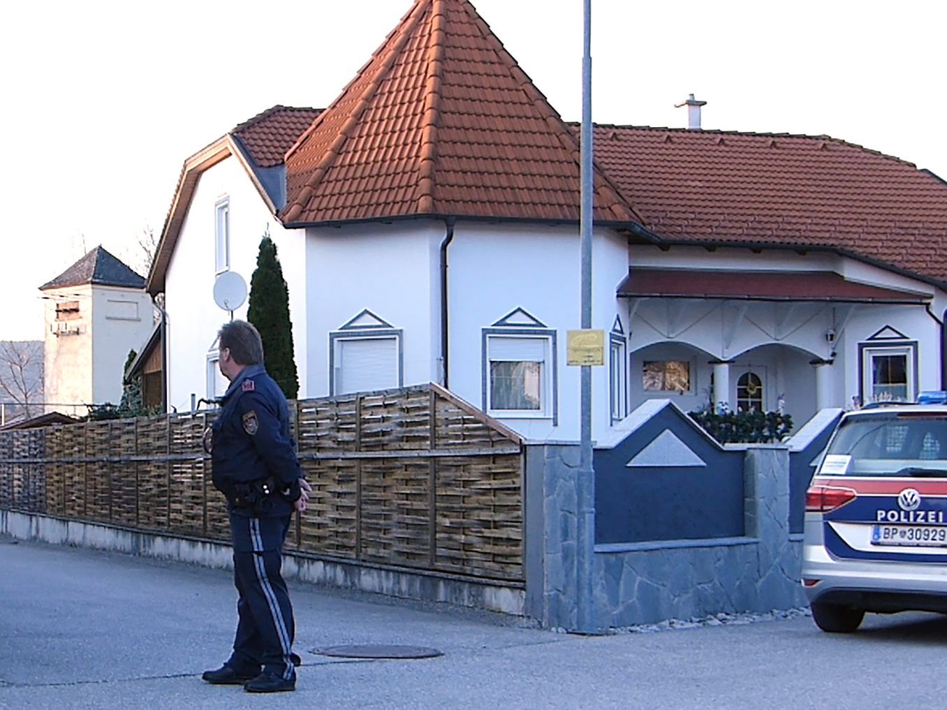 Pensionistin getötet: Enkel festgenommen.