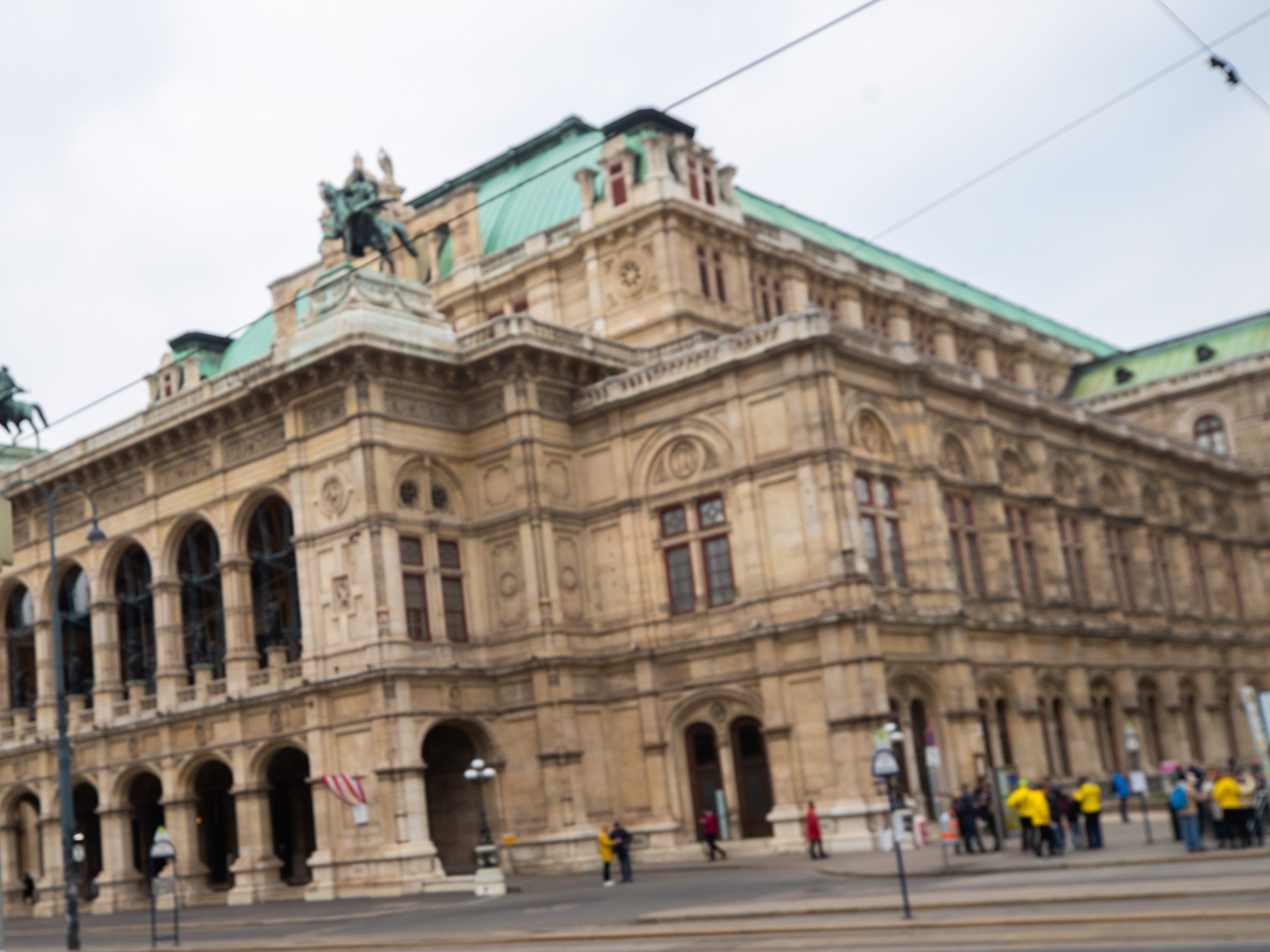 Gegen einen Lehrer der Ballettakademie werden weitere Vorwürfe erhoben.