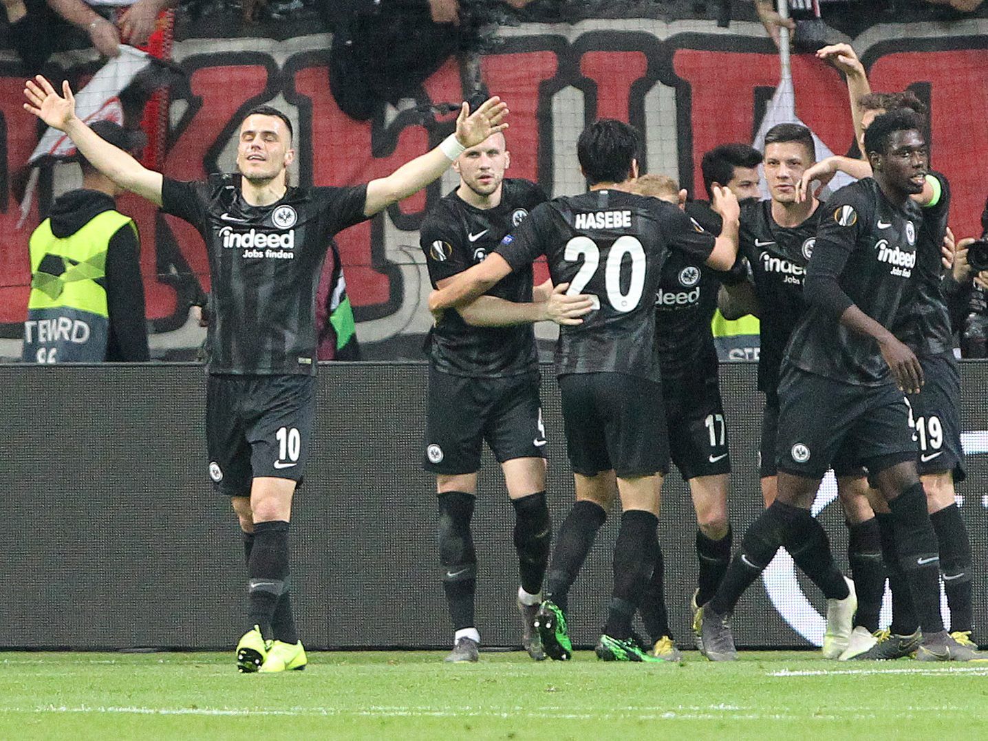 Frankfurt steht nach einer starken Leistung im heutigen Rückspiel im EL-Halbfinale.