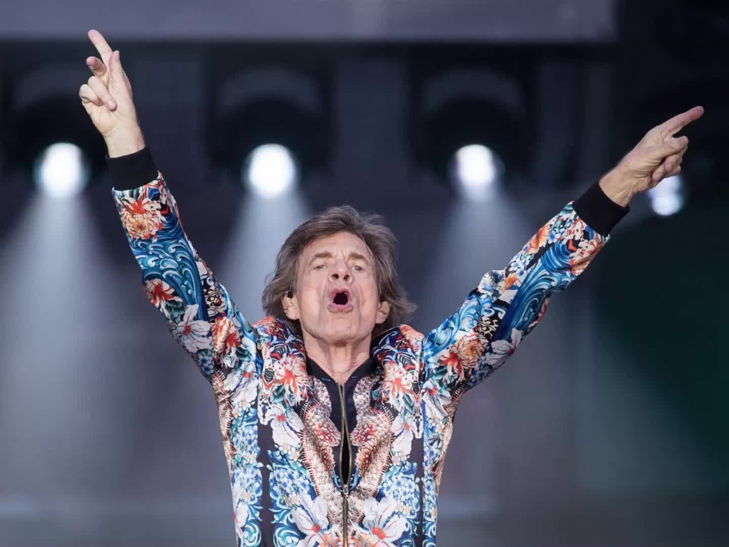 Der "Rolling Stones"-Frontmann erholt sich von seiner Herzoperation.