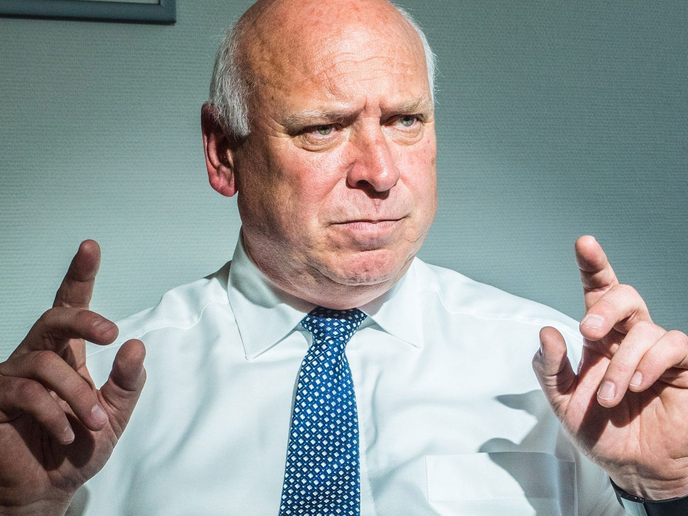 Bürgermeister Burkhard Wachter steht in Vandans weiter unter starkem Beschuss.