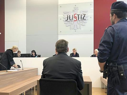 Der 32-Jährige bekannte sich zu Prozessbeginn schuldig