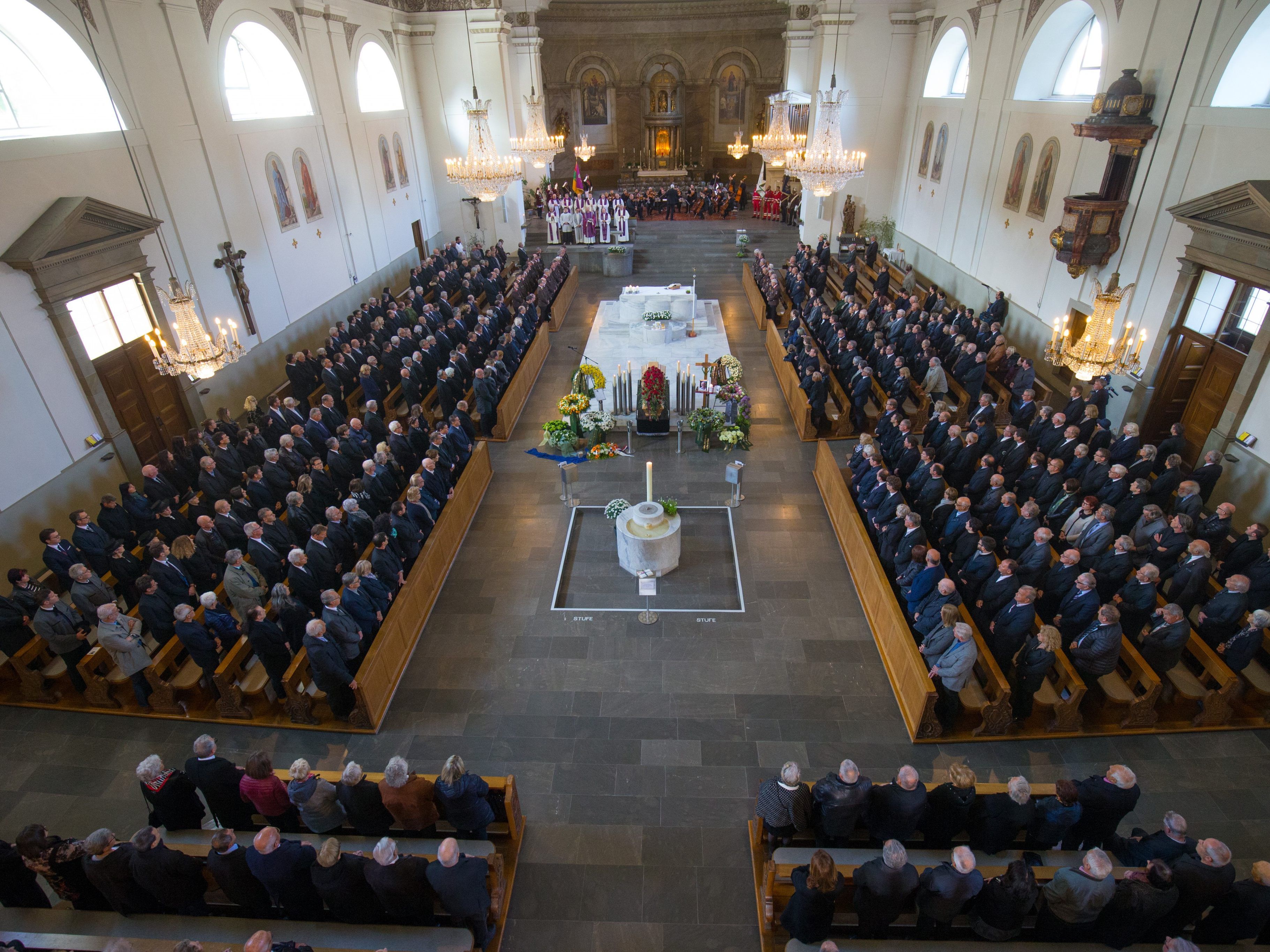 Auch der letzte Platz der Kirche war ausgefüllt.