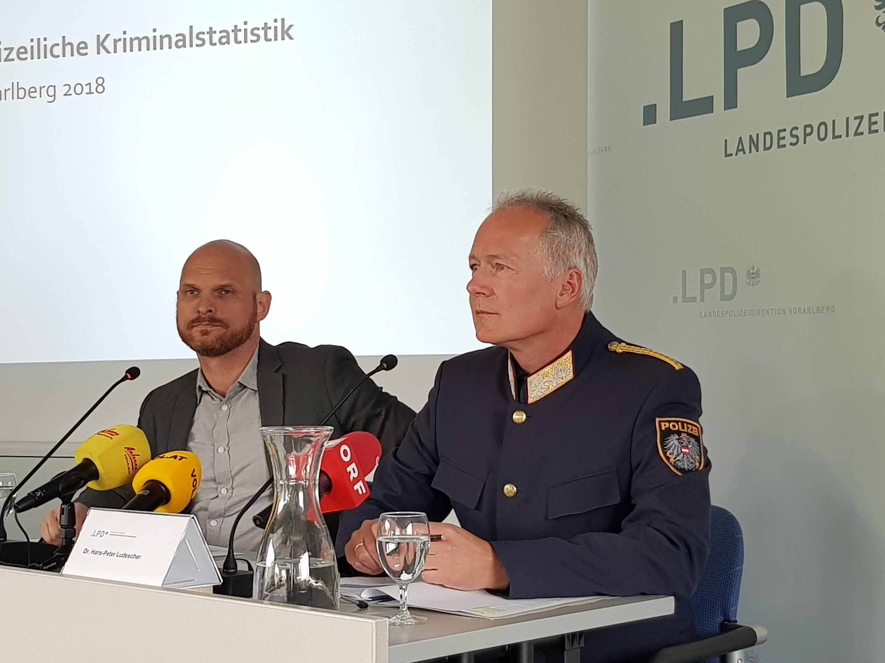 Landespolizeidirektor Hans-Peter Ludescher und Major Philipp Stadler