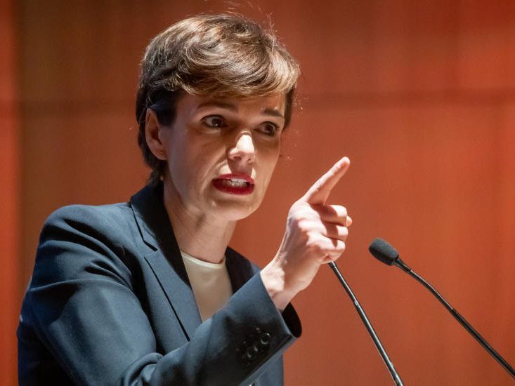 Die Oppostion fordert Neuwahlen