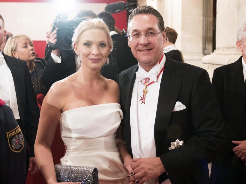 Philippa Strache lebt noch mit ihrem Mann zusammen.