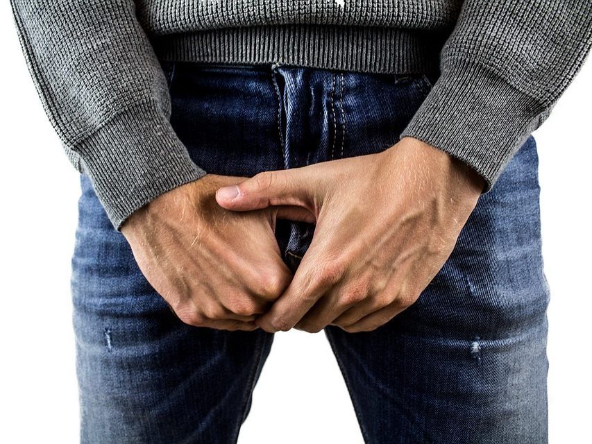 Der 44-Jährige wachte ohne Penis wieder auf.