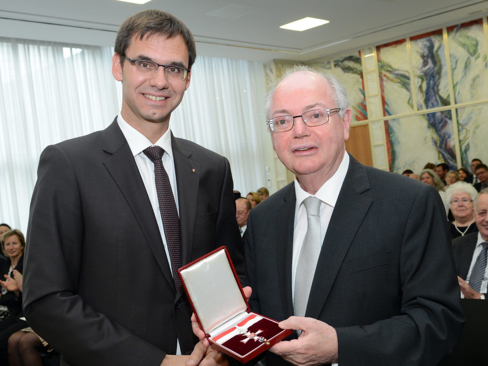 Wallner und Rümmele bei der Ehrung des Altbürgermeisters im Jahr 2013.