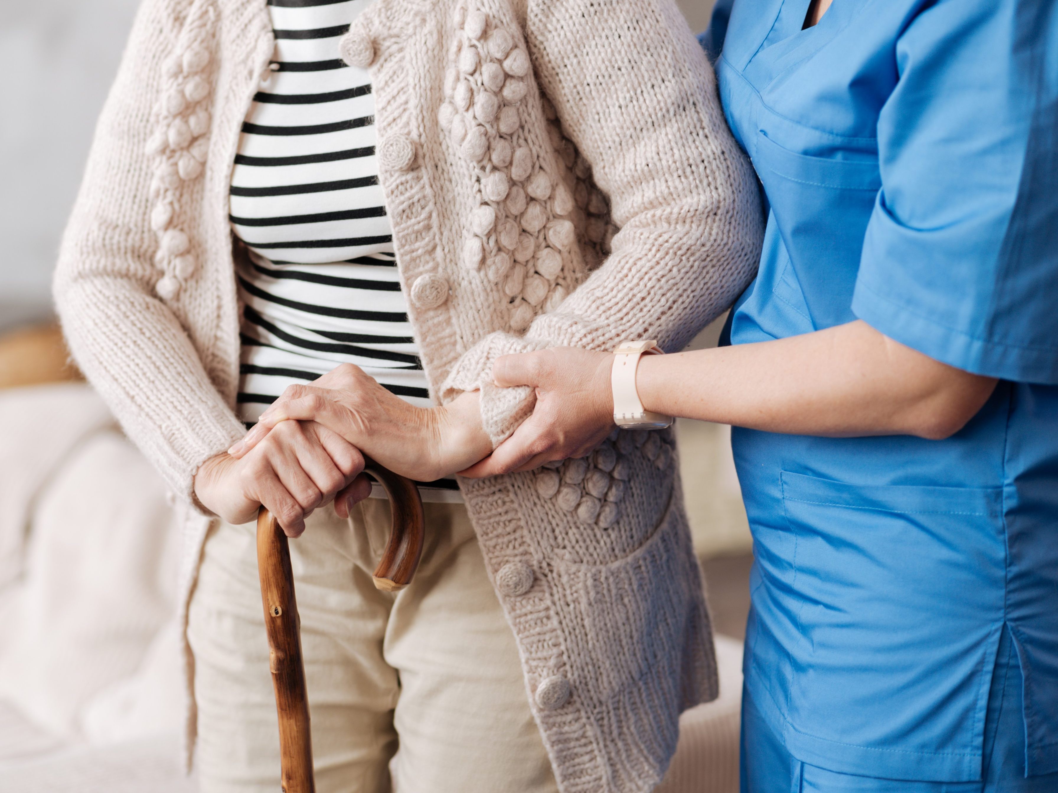 Wie kann der Pflegeaufwand bestritten, bezuschusst bzw. abgedeckt werden?