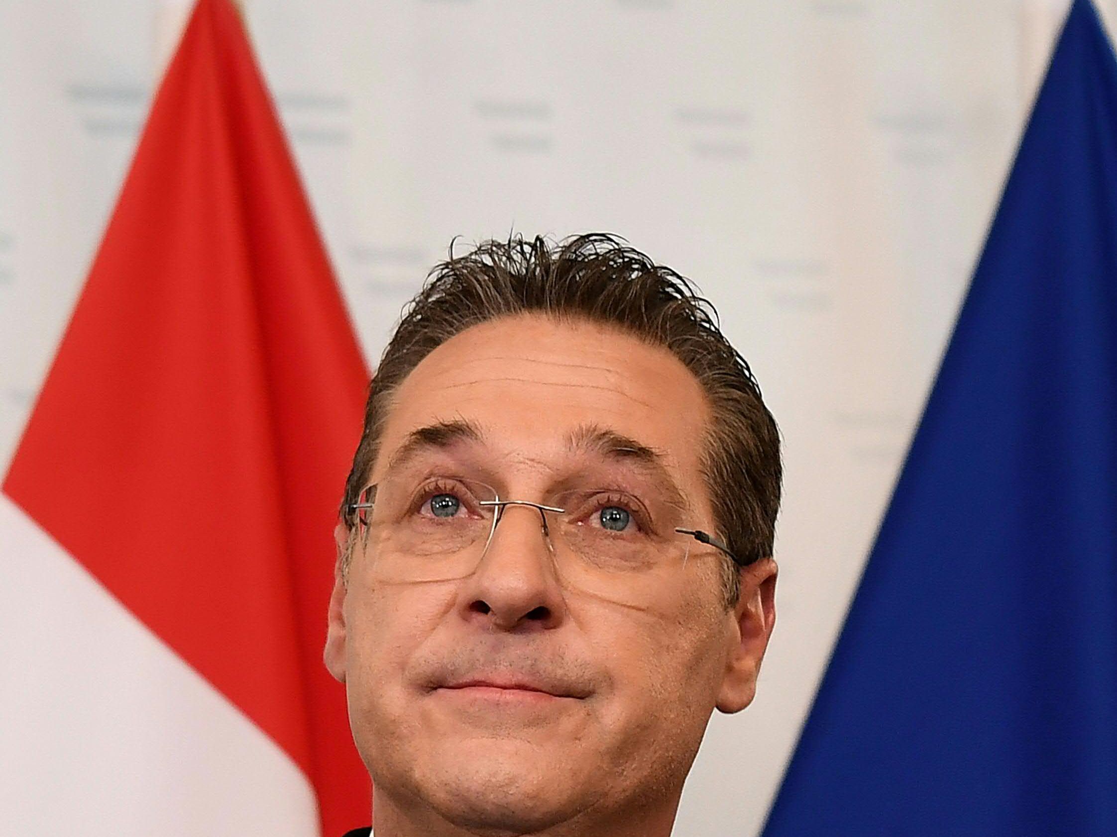 Bereits 2015 soll ein Wiener Anwalt belastendes Material gegen Strache besessen haben.