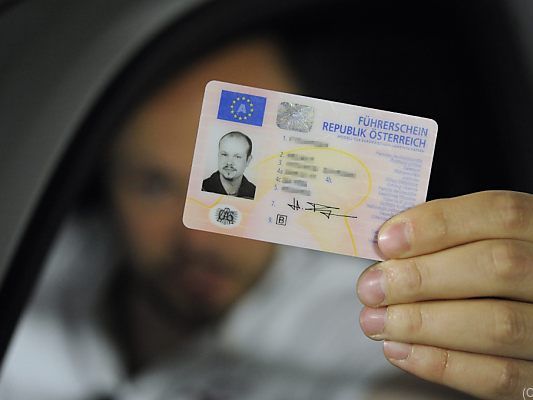 Die Zahl der Jungen, die einen Führerschein erwerben, ist rückläufig