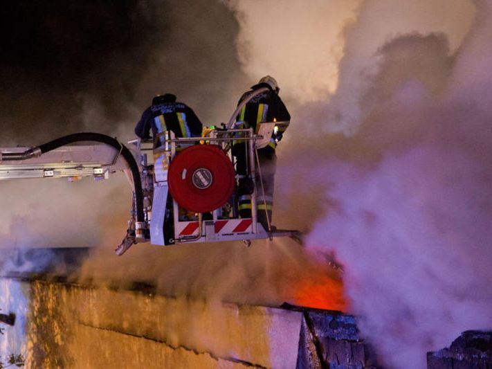 Symbolbild - die Feuerwehr konnte den Brand inzwischen löschen