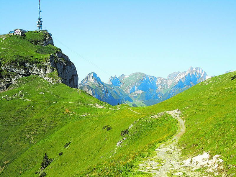 Am Ziel angekommen öffnet sich ein unbeschreiblicher Rund- und Ausblick.