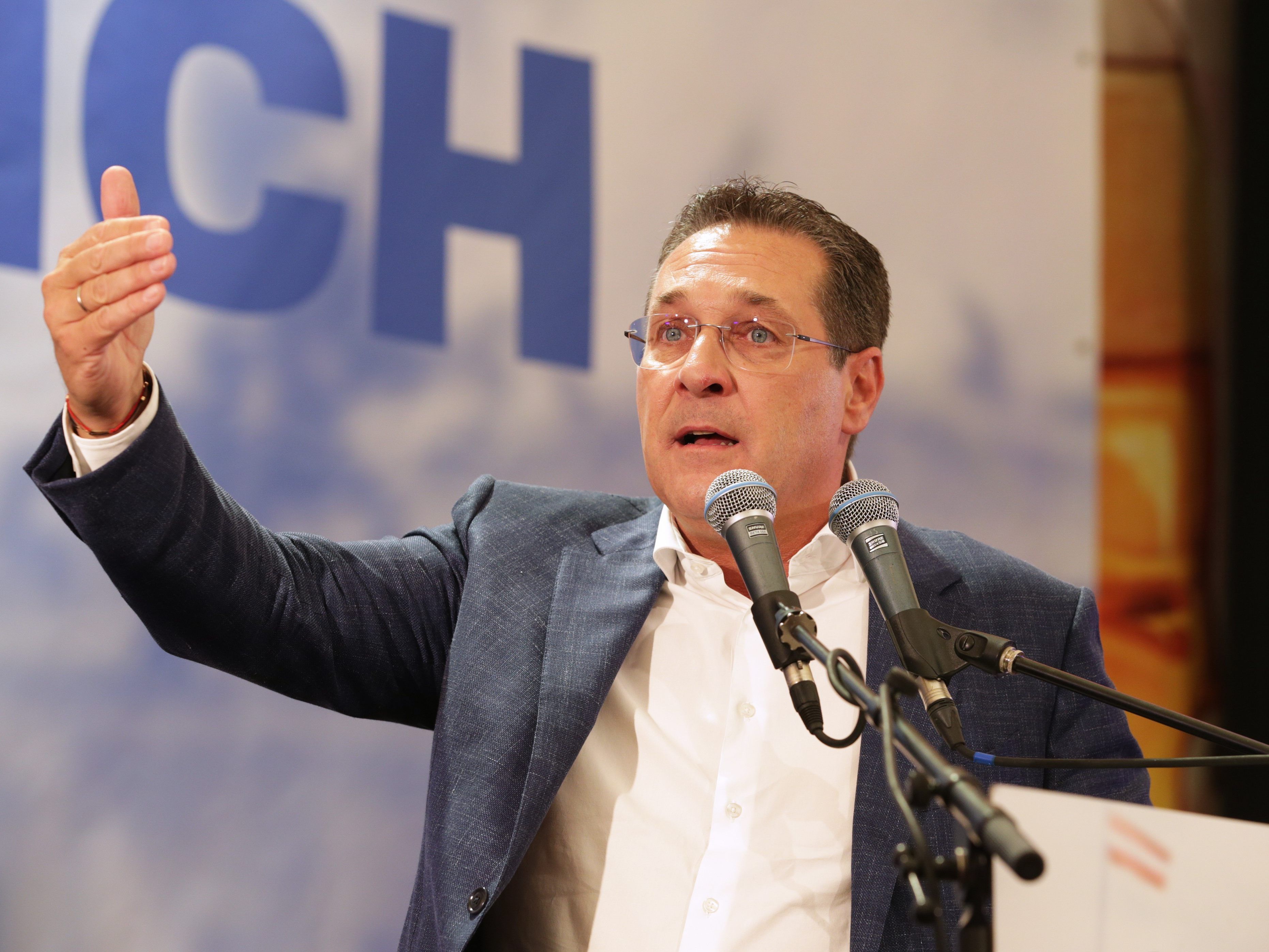 Strache zeigt sich schockiert über die verschwundenen Blutproben.