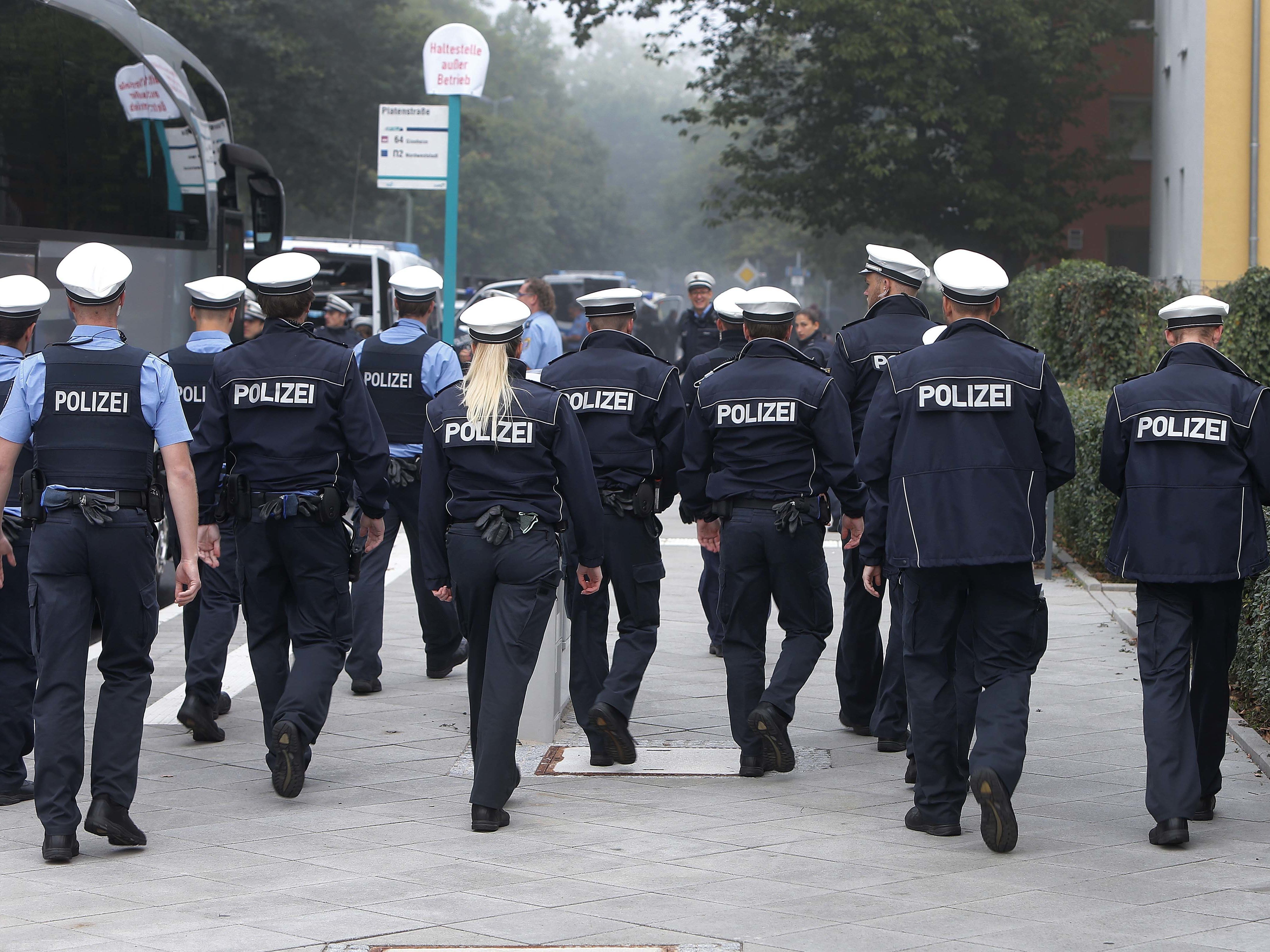 Die Frankfurter Polizei geriet nach den Vorfällen am Wochenende in die Kritik.