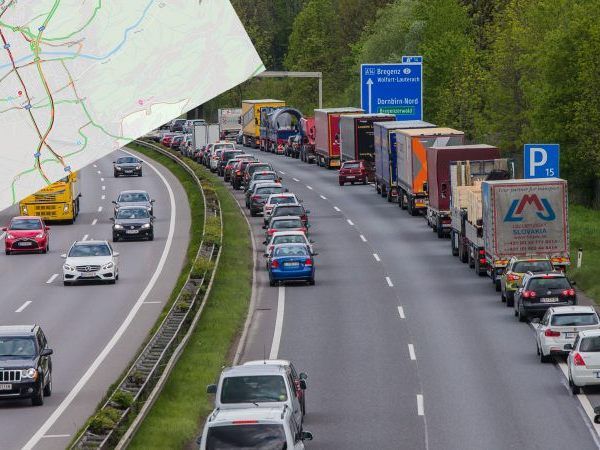 Stau auf der A14 in Richtung Tirol nach dem Pfändertunnel