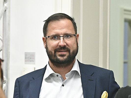 Für Hafenecker sind "nur Privatpersonen" involviert