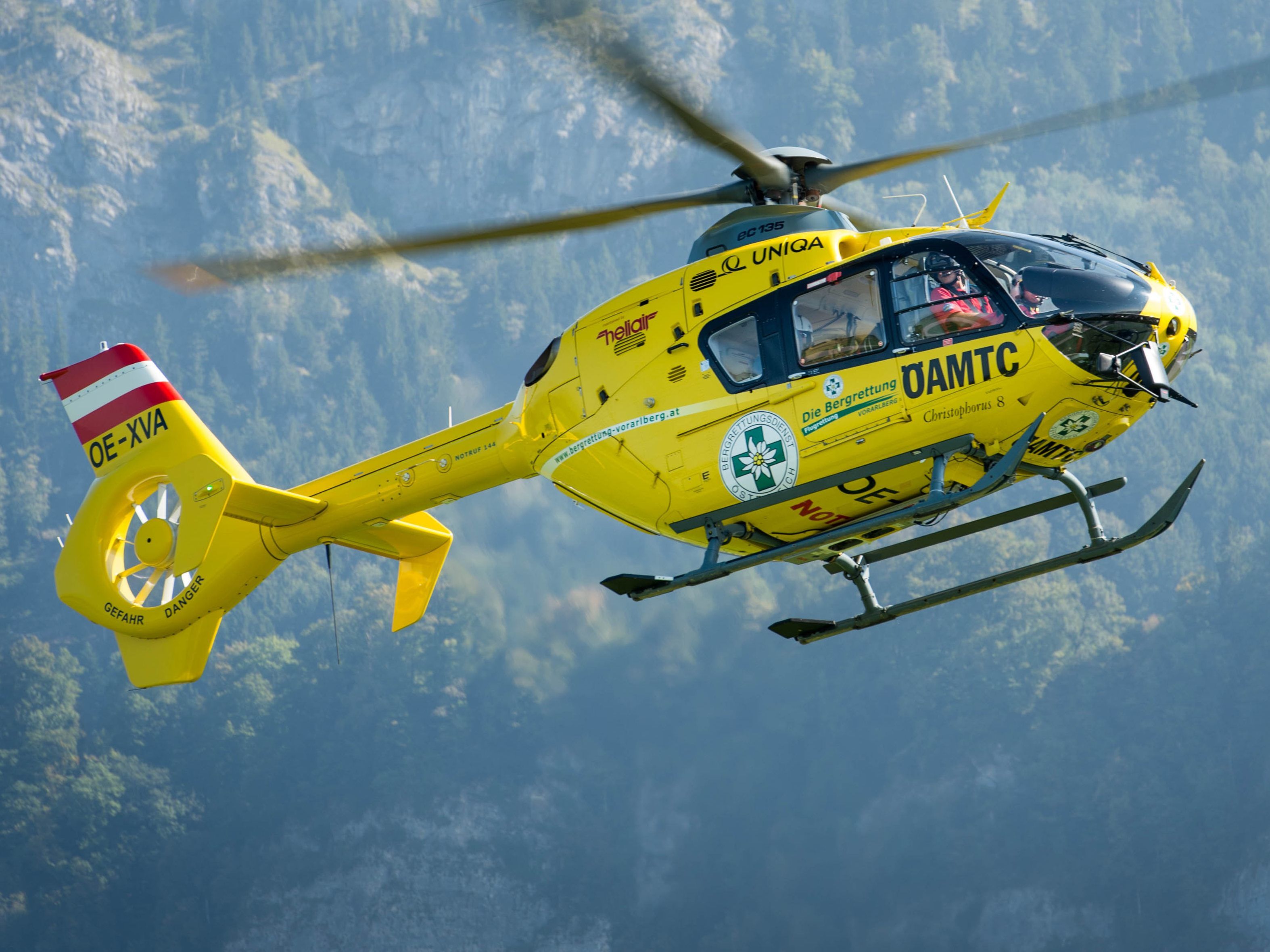Der Mann wurde schwer verletzt ins Krankenhaus geflogen.