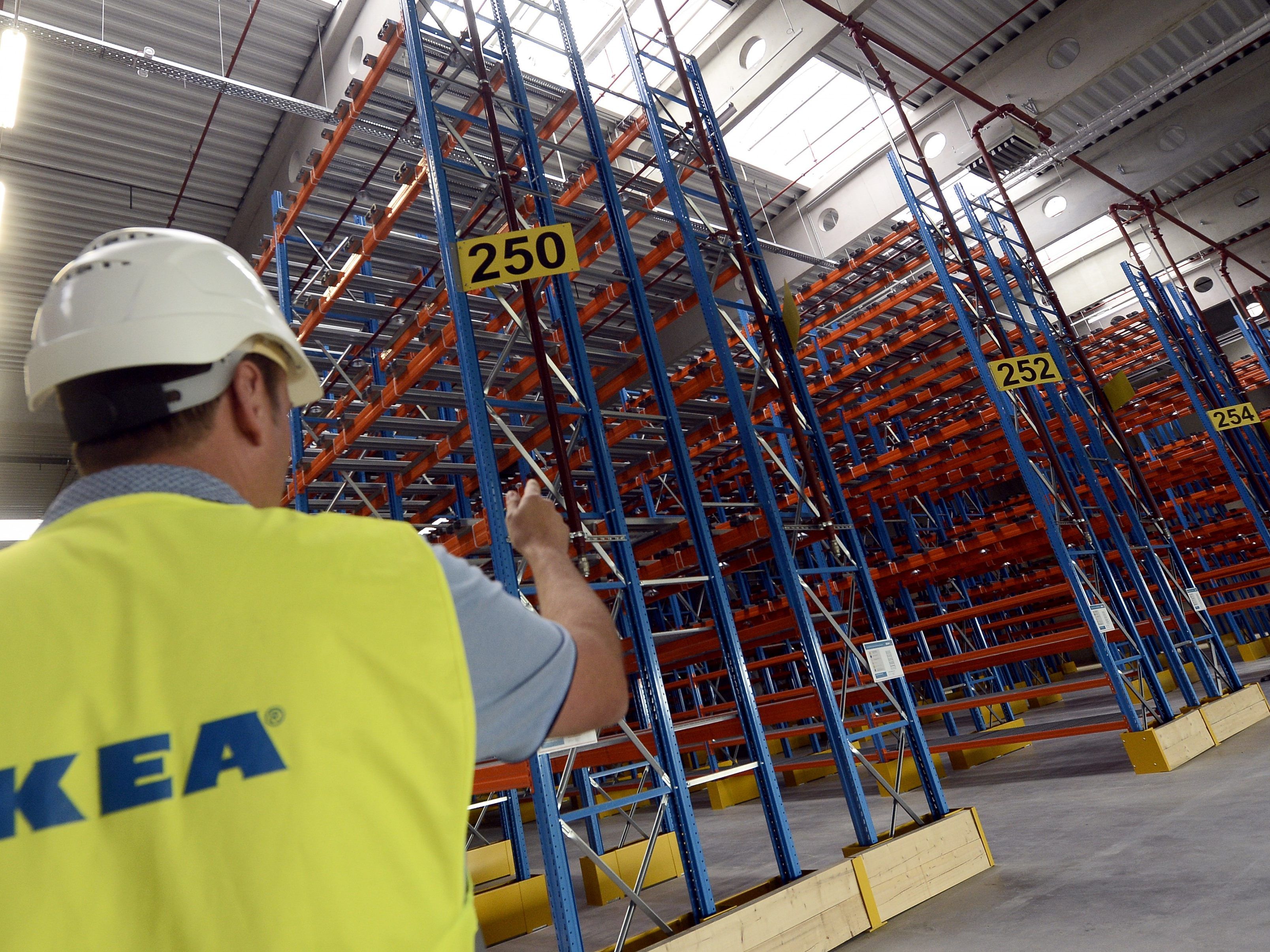 Das neue Ikea-Mega-Möbellager in Wien-Strebersdorf ist so gut wie fertiggestellt.
