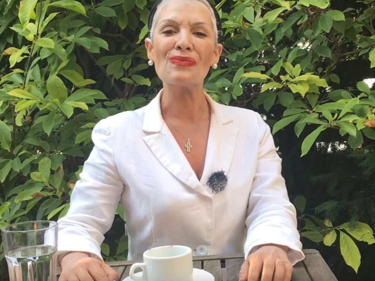 Aida Loos als Christiane Hörbiger.