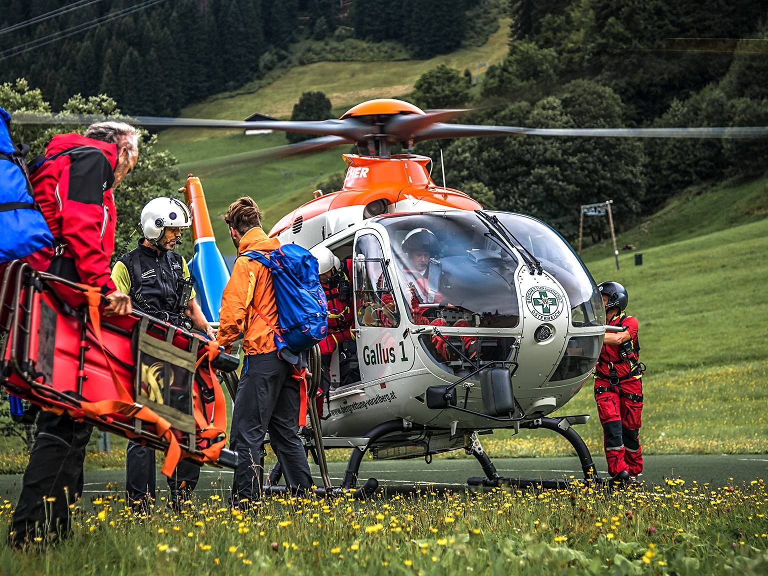 Erschöpfte Wanderer halten die Retter in Atem.