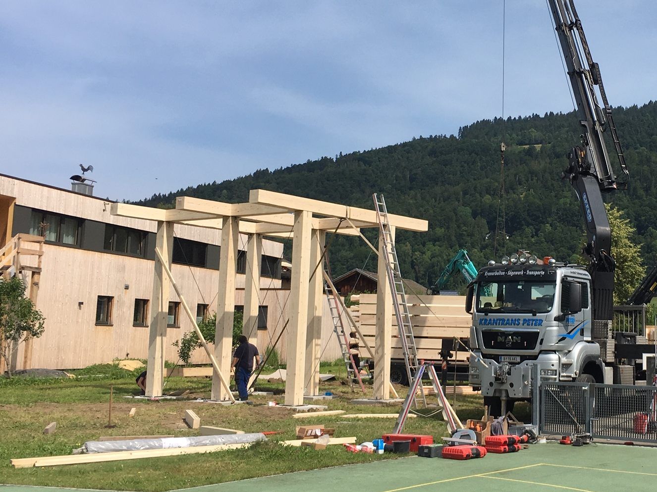 Finale Aufbauarbeiten