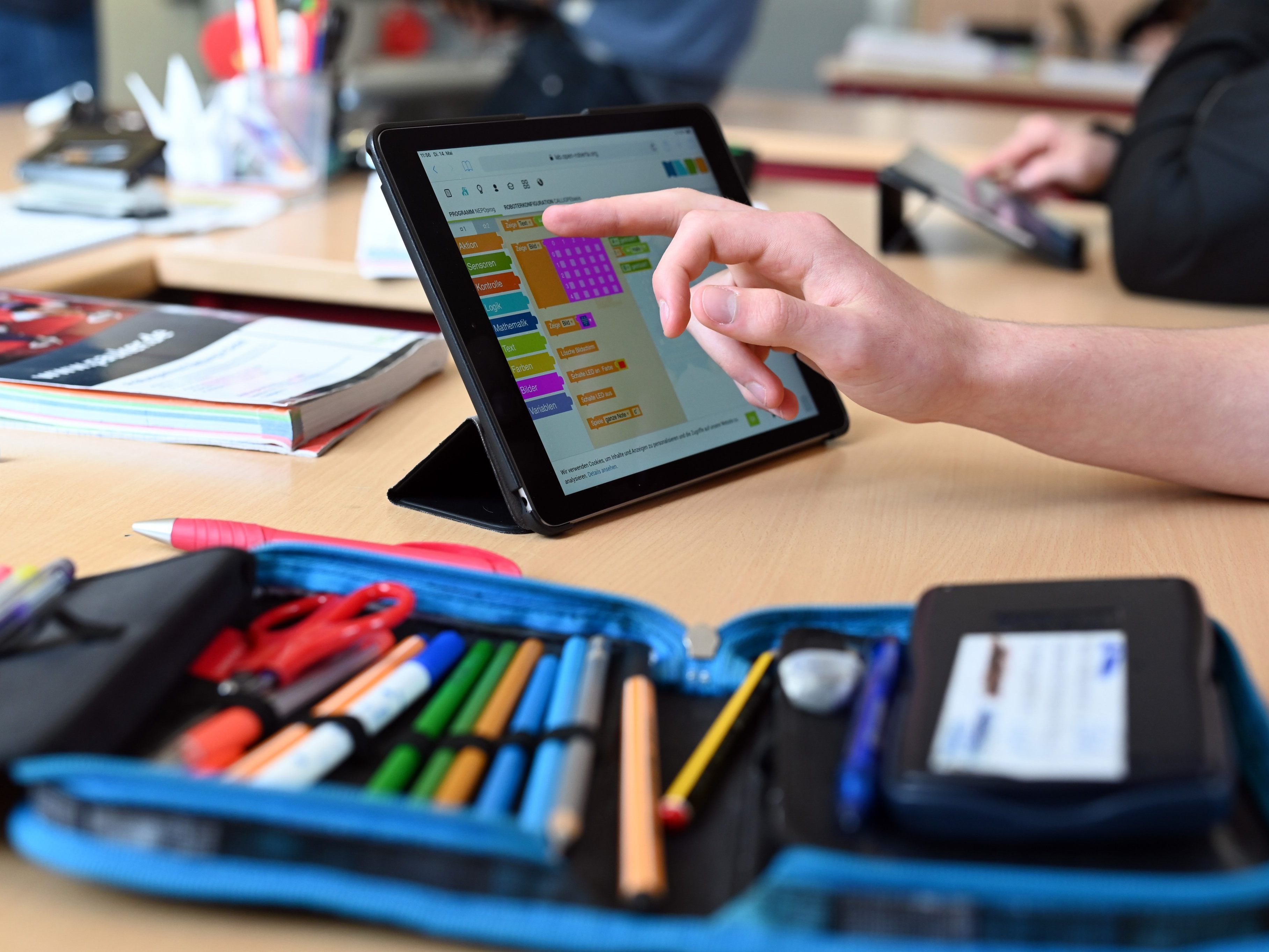 Zukünftig soll an Schulen auch mehr mit dem Tablet gearbeitet werden.