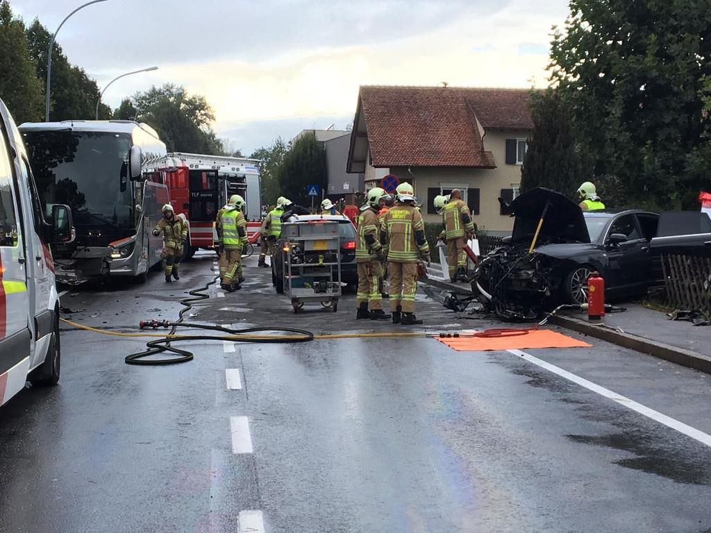 Eine Zweijährige starb bei dem Unfall.