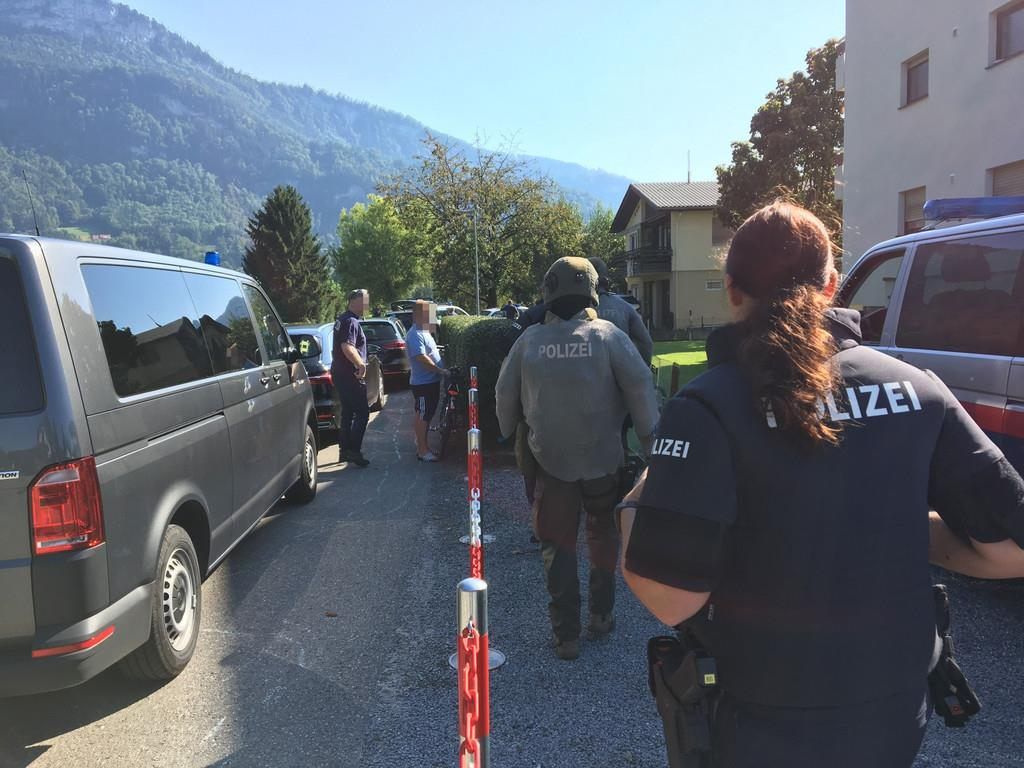 Bei dem Streit wurde eine 75-Jährige schwer verletzt.