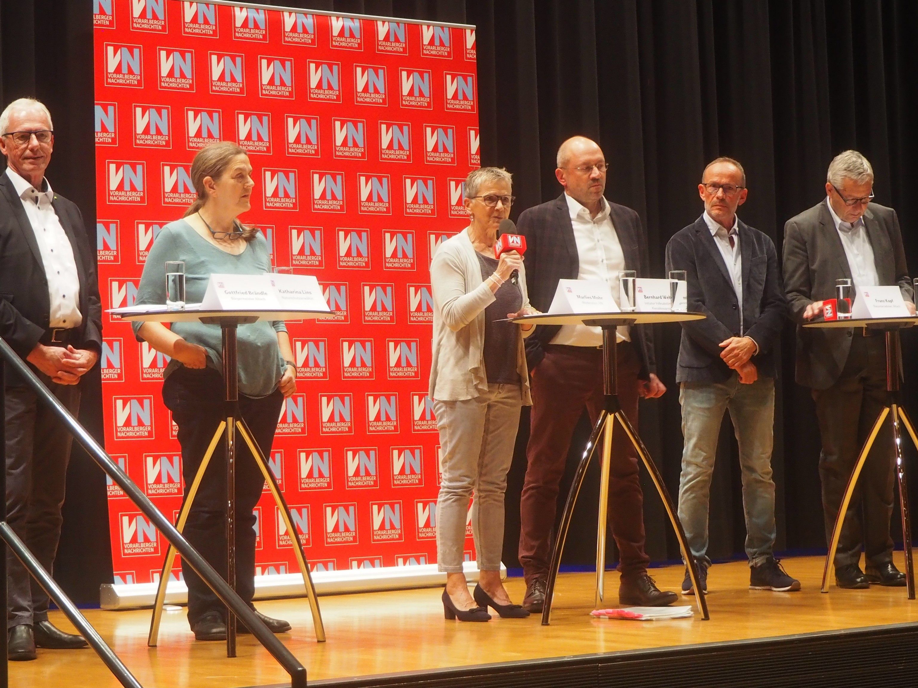 Das Podium beim VN Stammtisch im Altacher KOM
