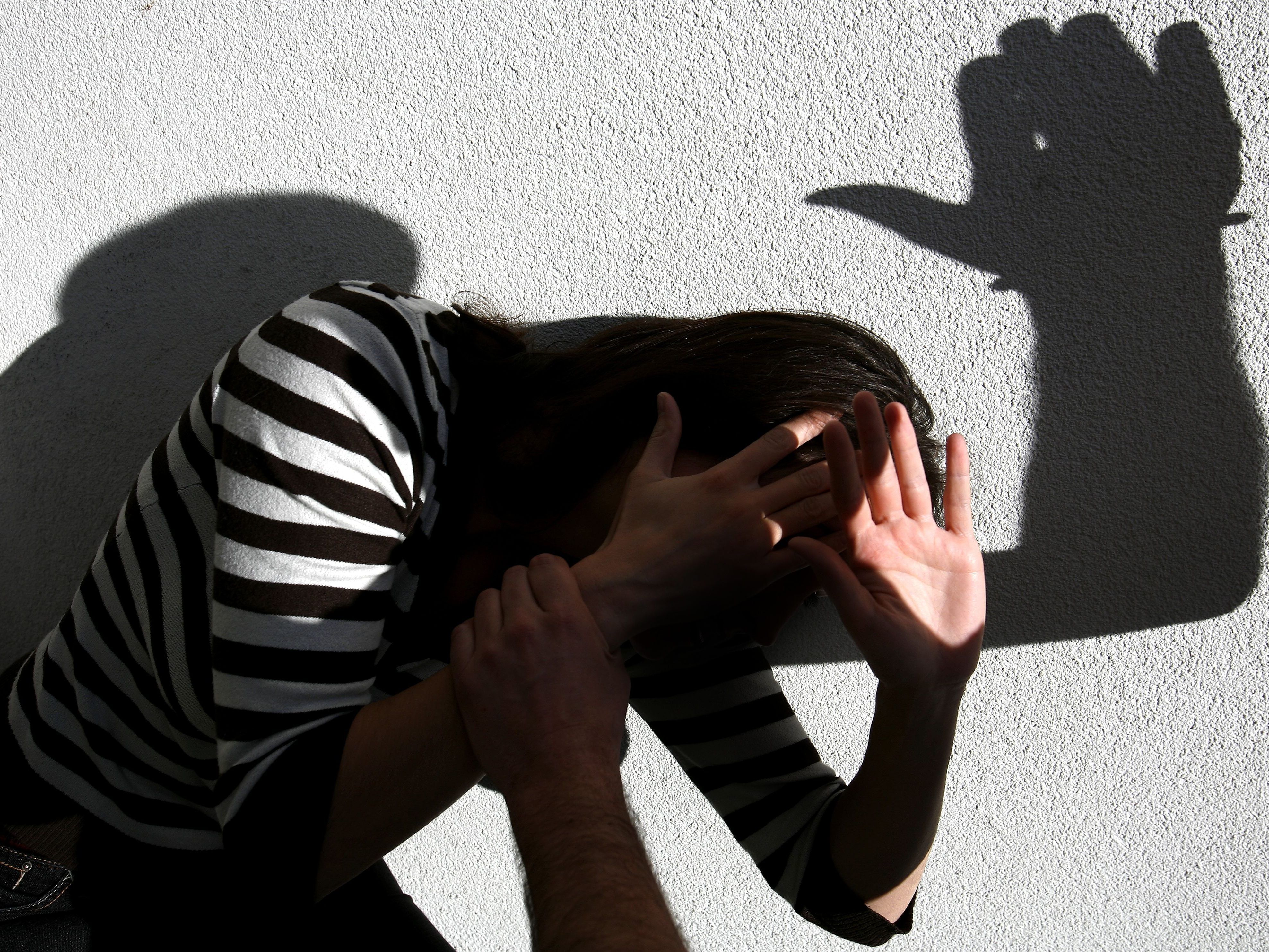 Gewalt gegen Frauen: Mehr Prävention gefordert.