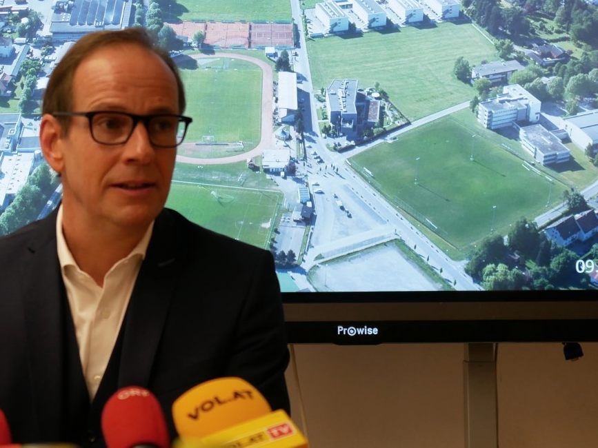 Bürgermeister Dieter Egger bei der heutigen Präsentation