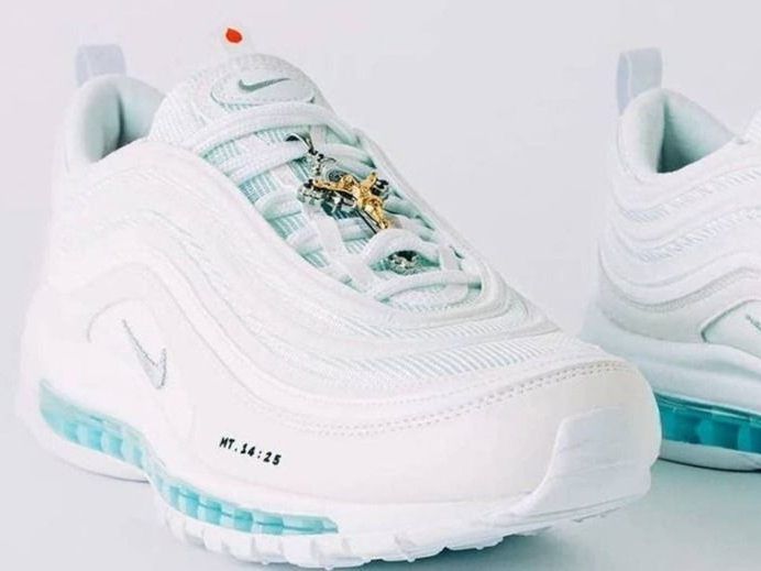 3.000-Dollar-Sneaker mit Blut Jesu