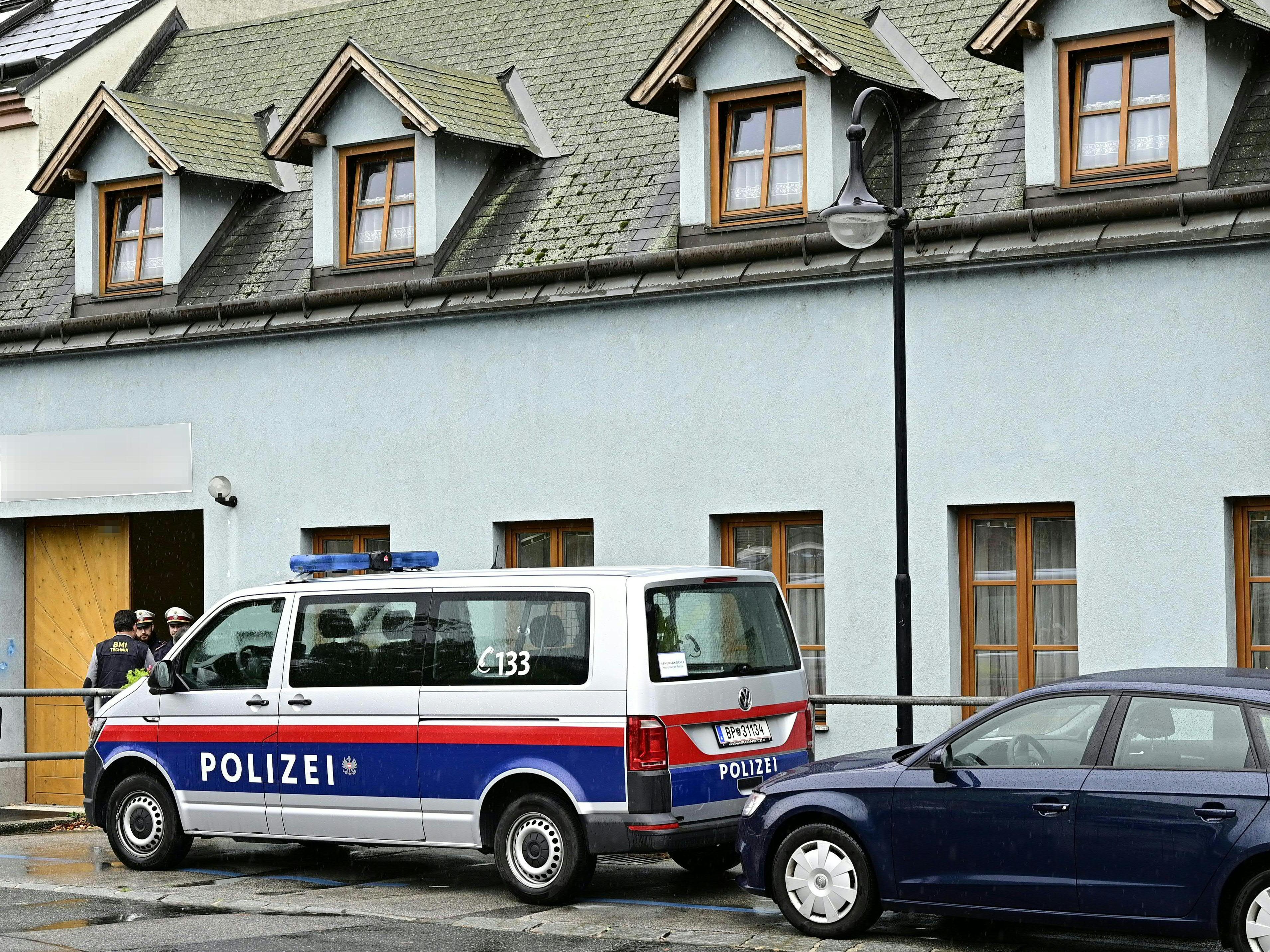 Der Mann wurde leblos in seinem Haus aufgefunden.