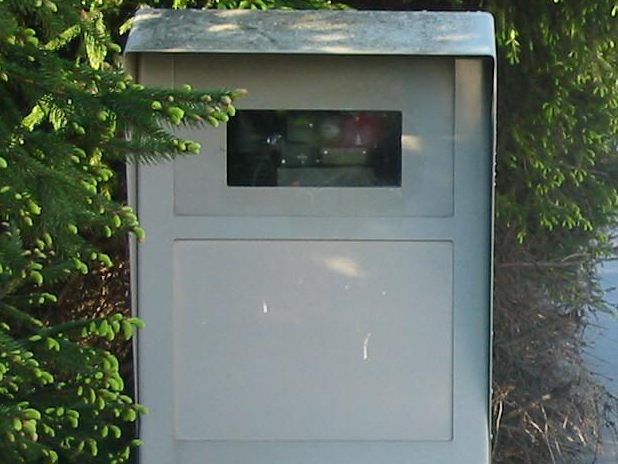 Eine Radarbox in Hard wurde versucht zu sprengen.