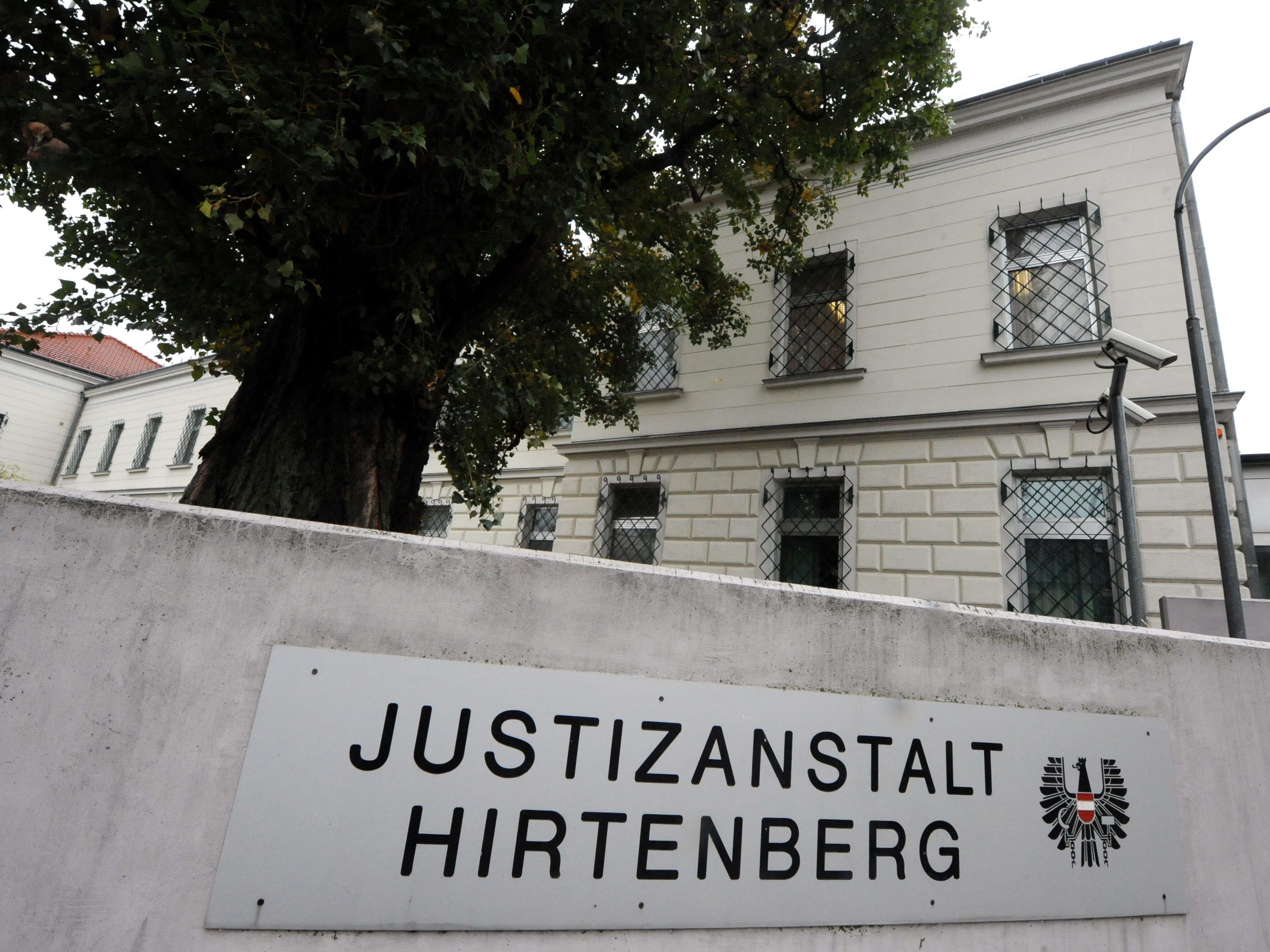 Der Tippgeber ist ein Mithäftling des Hauptverdächtigen.
