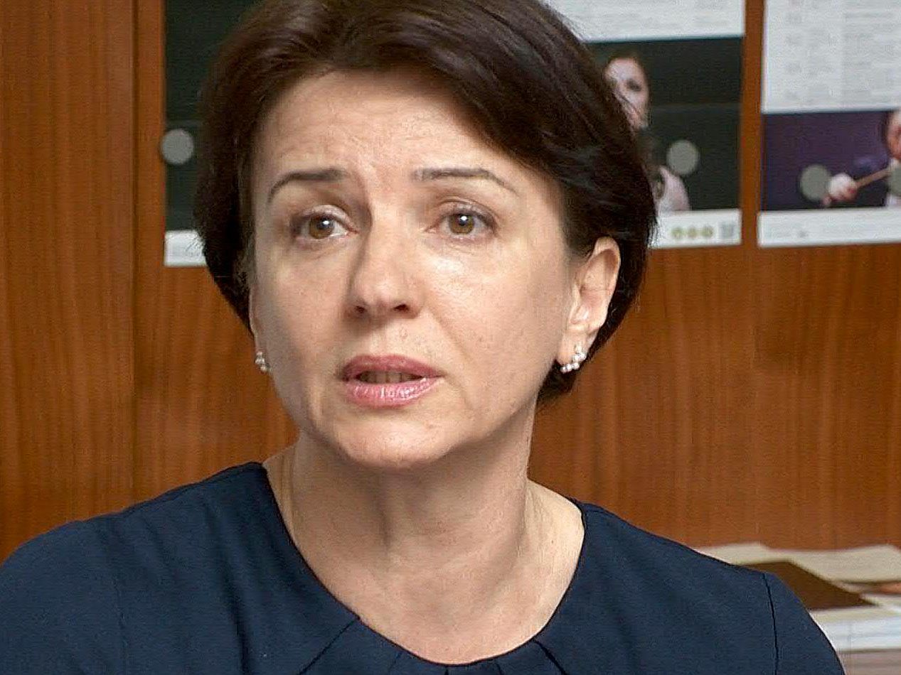 Simona-Noya, geschäftsführende Direktorin der Ballettakademie, wurde abberufen.