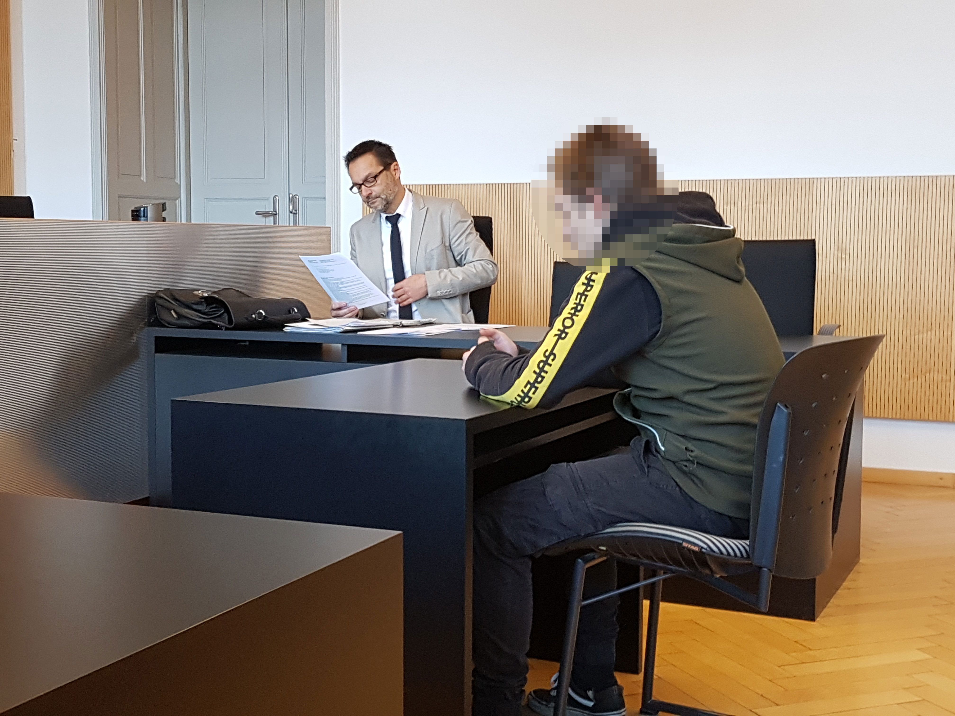 Ein 16-Jähriger muss sich vor Gericht verantworten.