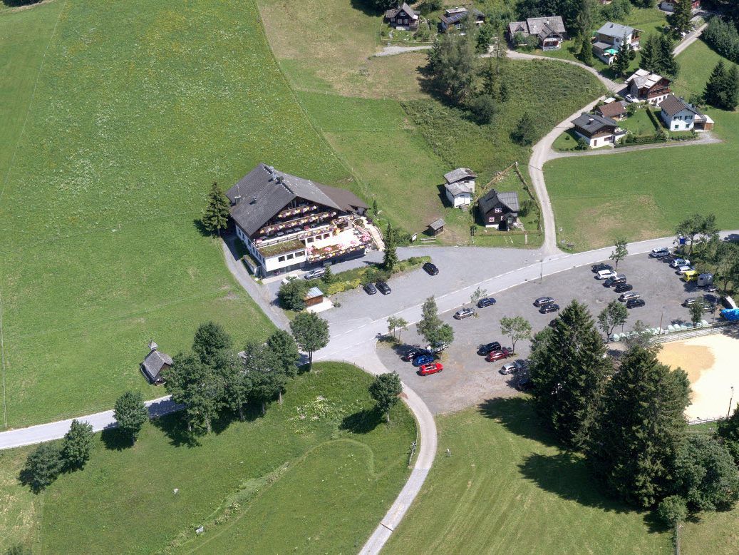 Der Alpengasthof Peterhof soll abgerissen werden und einer modernen Infrastruktur für Tages- und Übernachtungsgäste weichen.