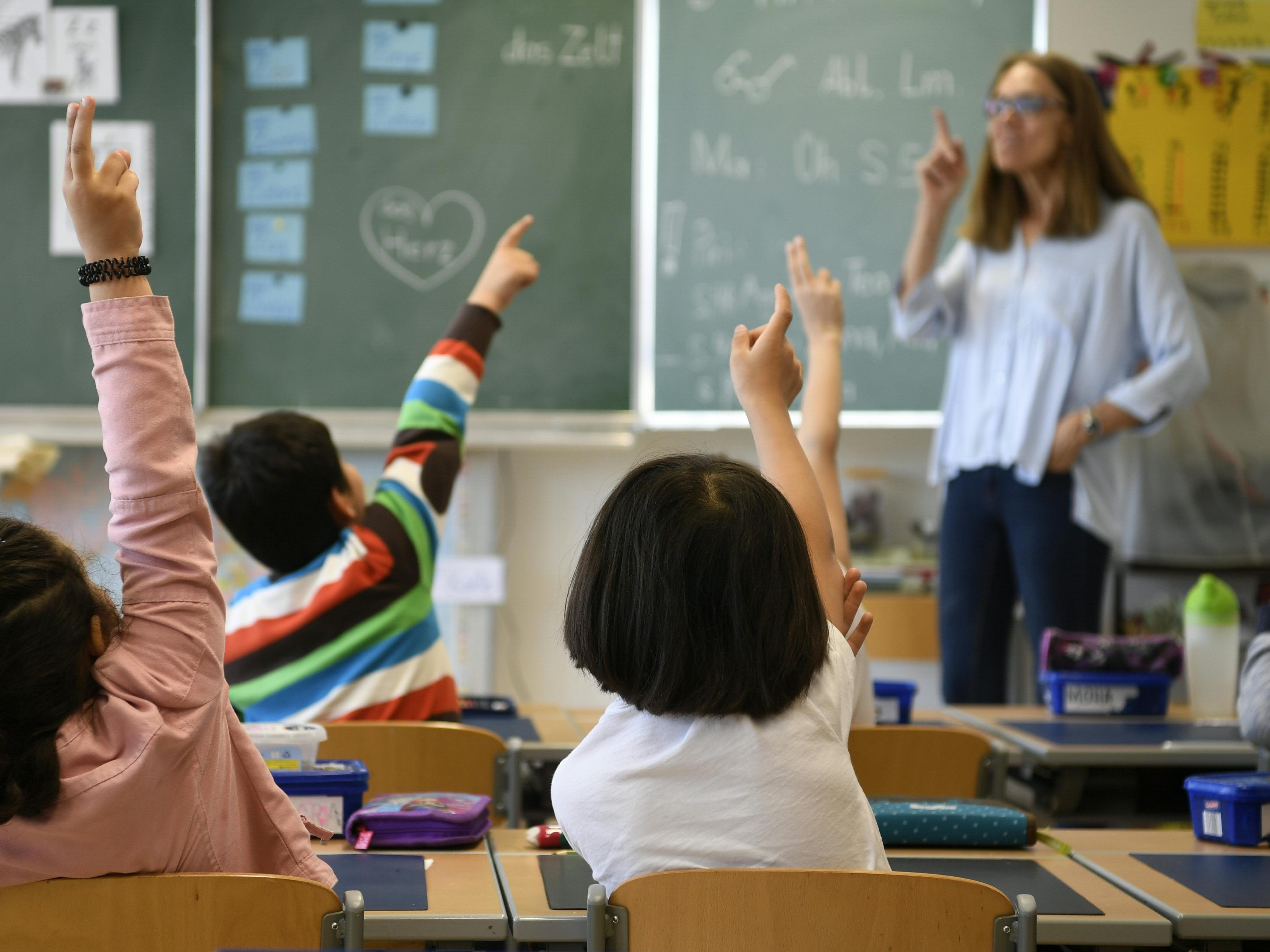 Wiedereinführung der Ziffernnoten: Lustenauer Schule und Bildungsdirektion suchen Dialog.