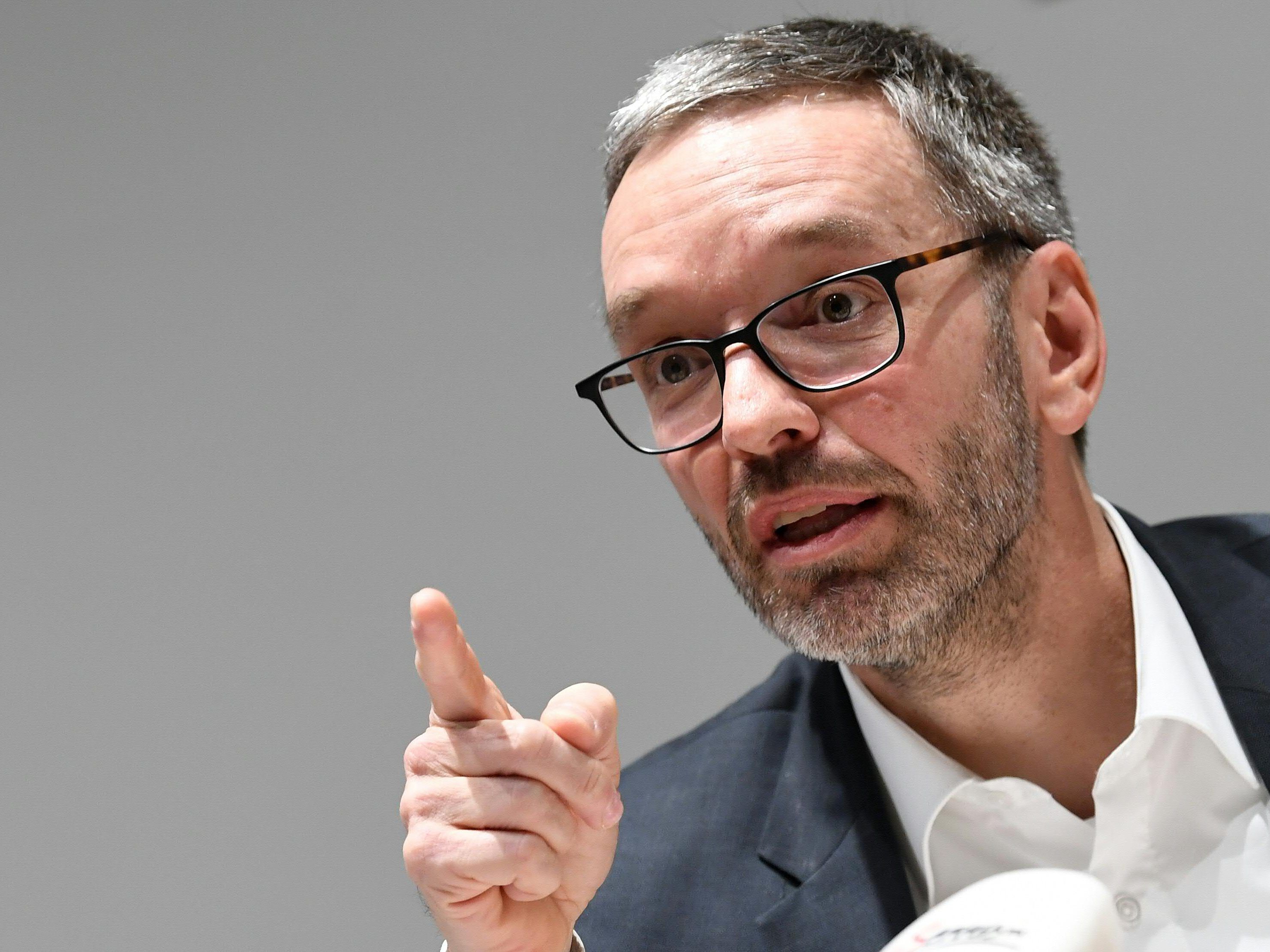 Kickl äußert sich heute zur Bildungs- und Wissenschaftspolitik.
