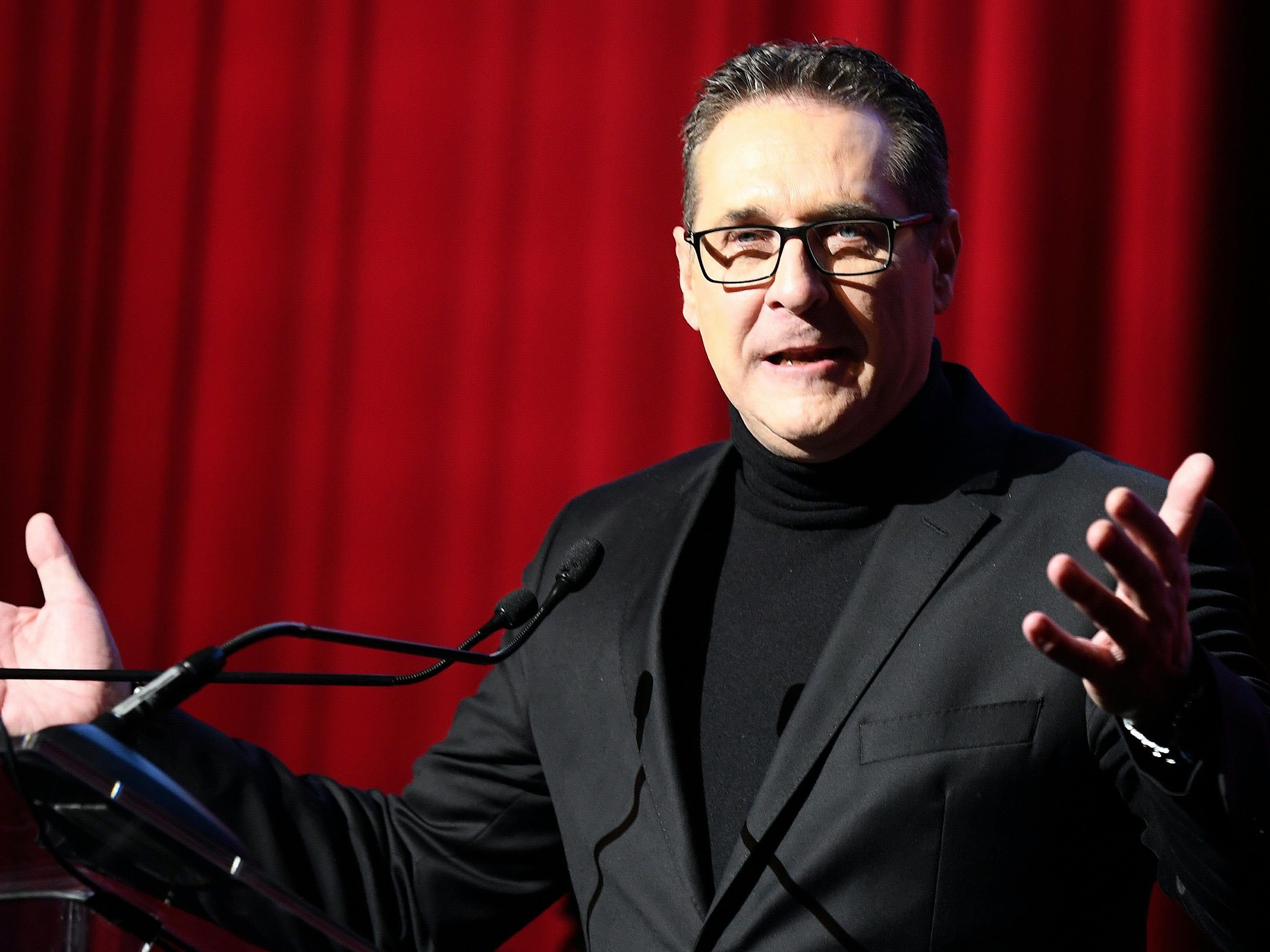 HC Strache kehrt für die Wien-Wahl auf das politische Parkett zurück.