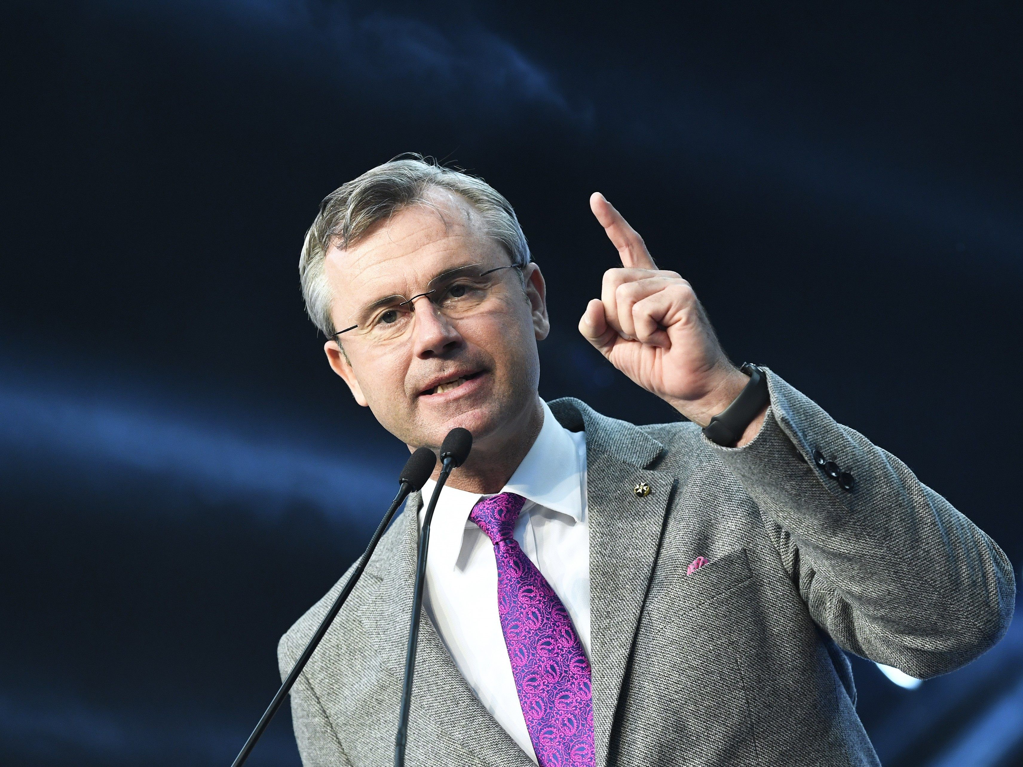 Norbert Hofer wettert weiter gegen GIS.