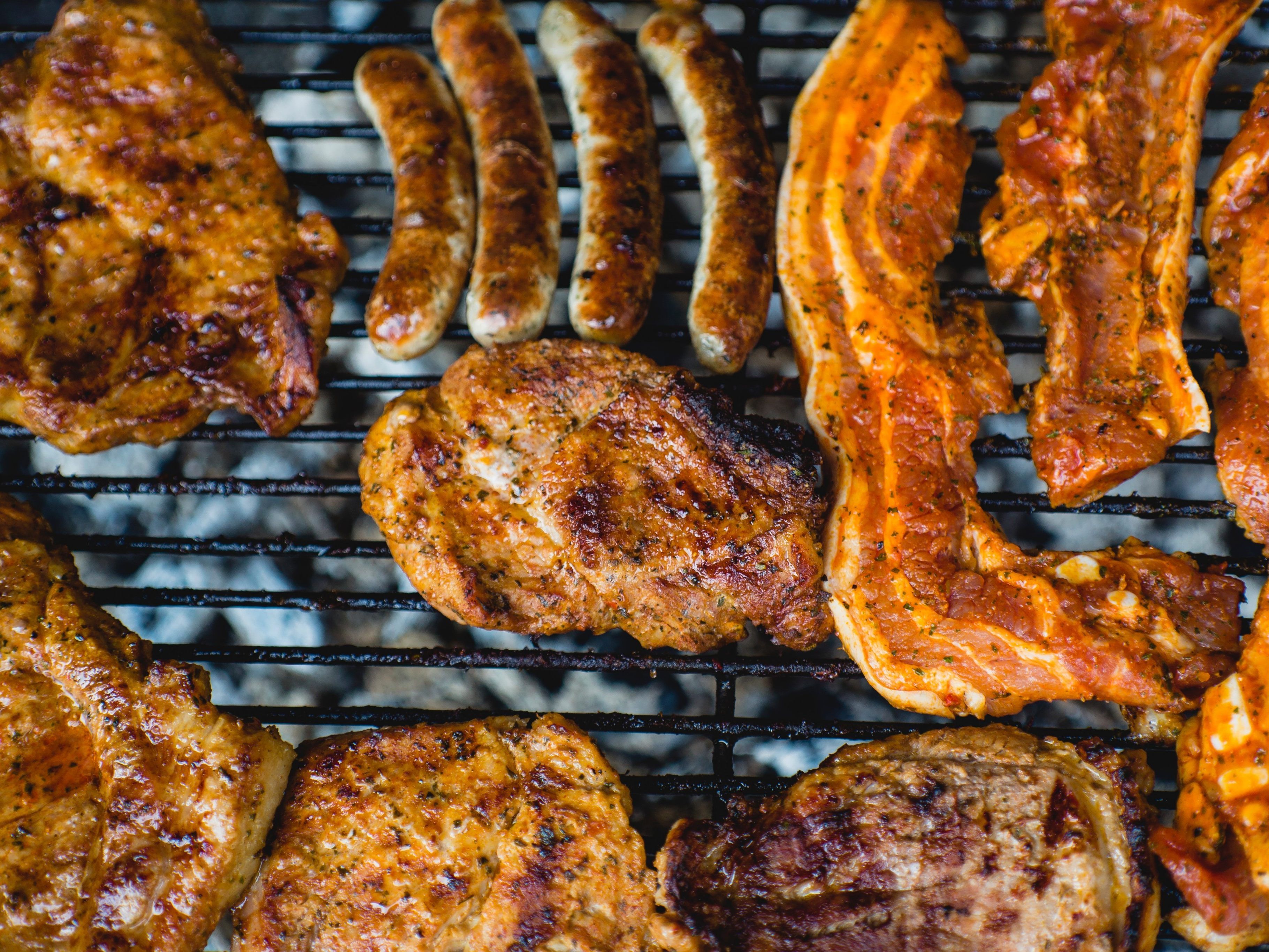 Vor oder nach dem Braten: Wann und wie würze ich Fleisch am besten?