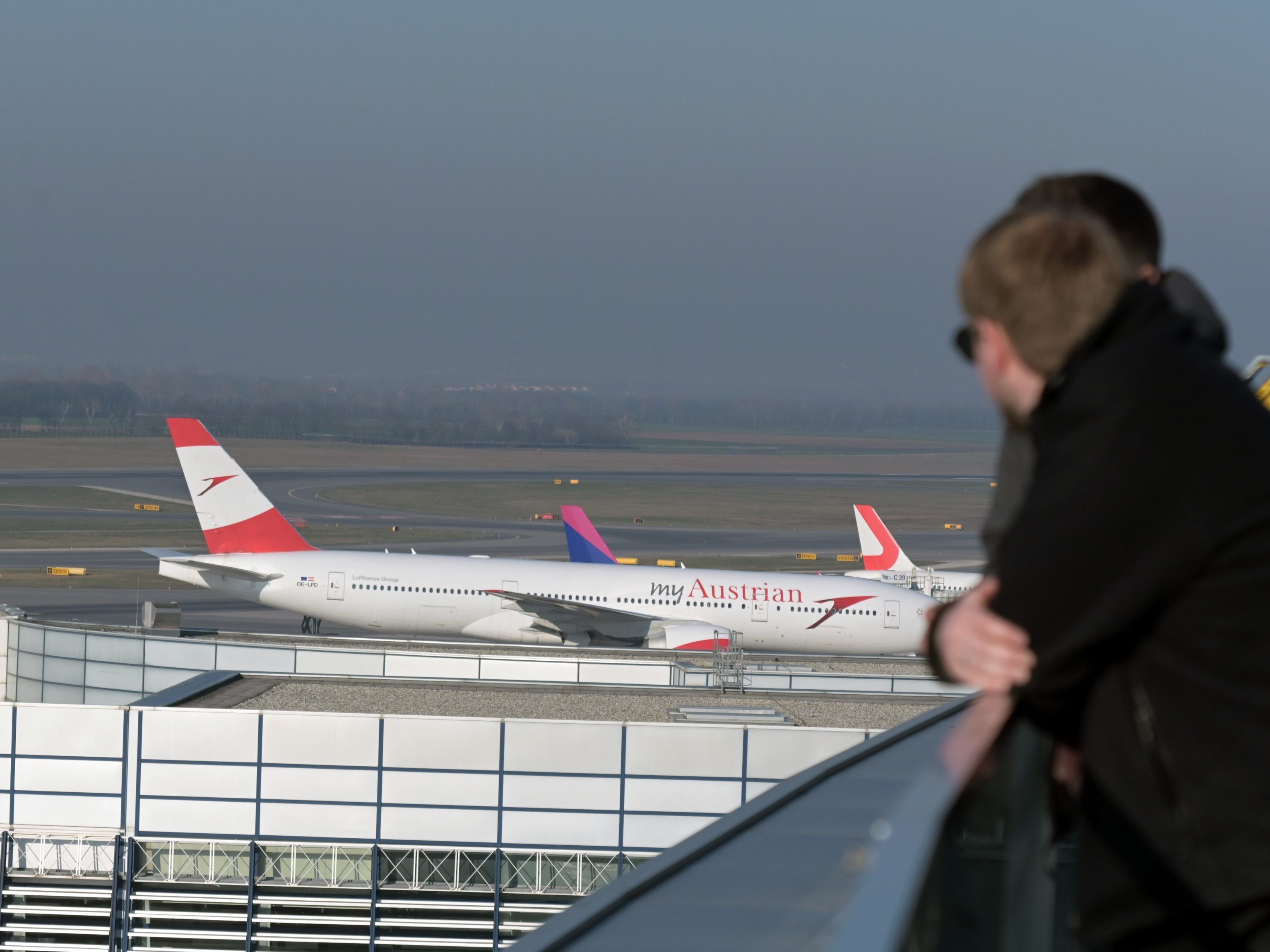 Zahlreiche Touristen aus Österreich werden mit Sonderflügen ins Land zurückgebracht.